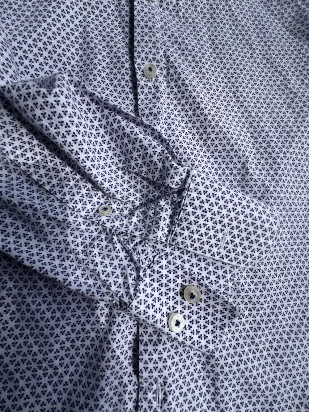 Christian Lacroix button up mens shirt print long sleeve M 151/2 contemp fit